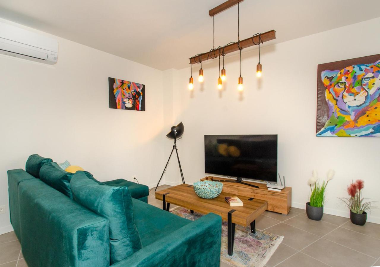 Apartamento Victoria Playa III Con Una Gran Terraza دينايا المظهر الخارجي الصورة